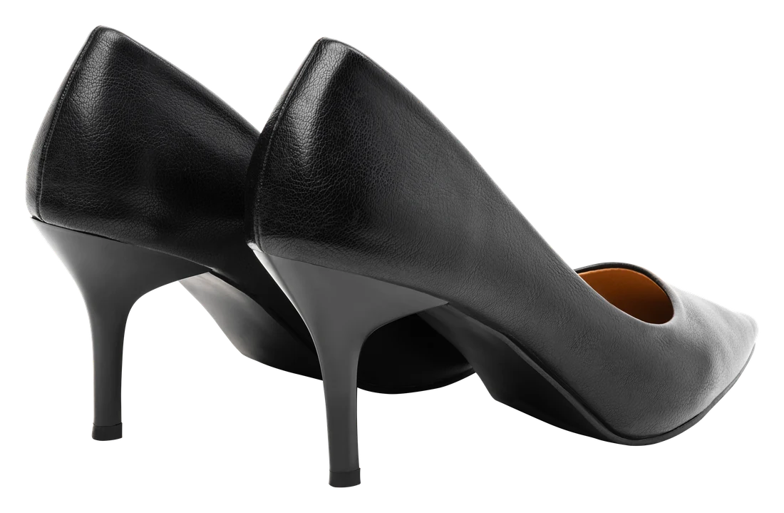 Noir Pointed Pump